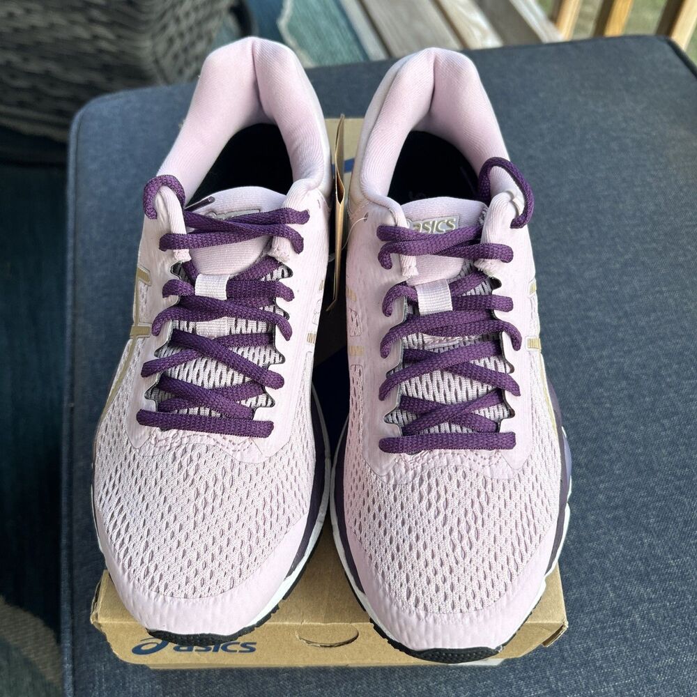 ASICS Gel Glorify 4 Size 6 Women’s Barely Rose /Champagne
